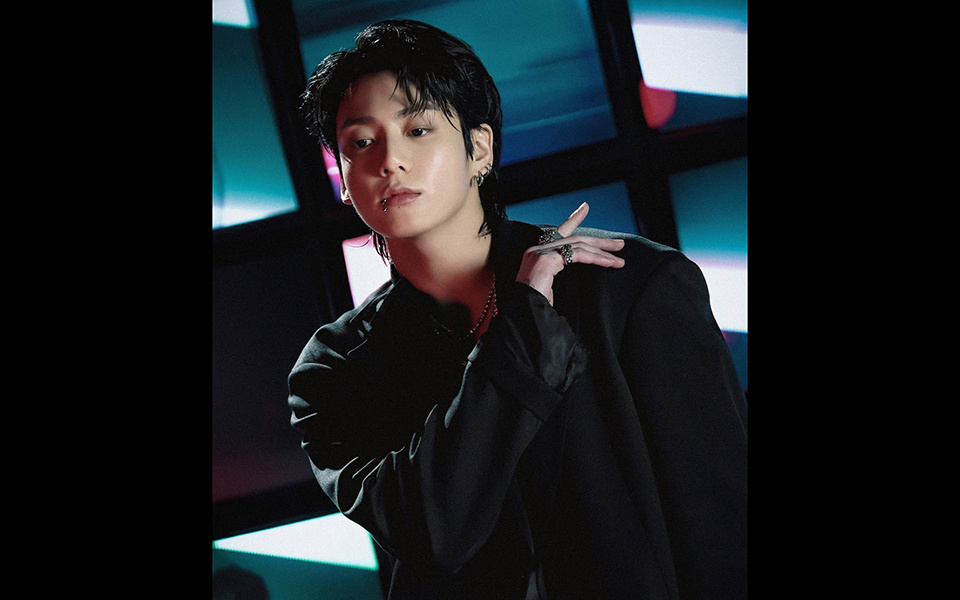 ジョングク、グローバルチャートで新たな金字塔を樹立 ― アジアソロ最長記録を更新