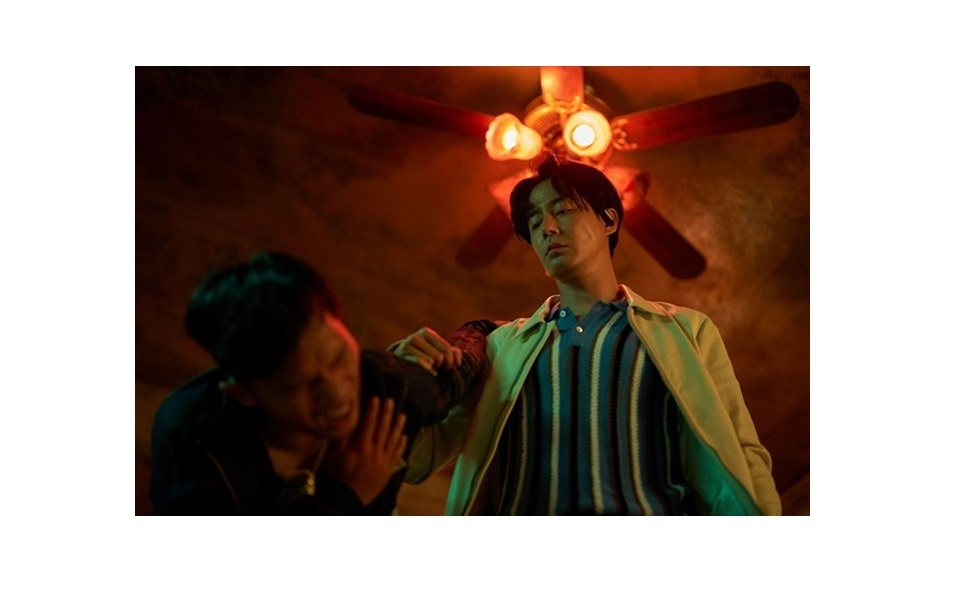 足長のアクションが光るチョ・インソン、合気道のパク・ジョンミン…『ヒューミント』極上のアクションカタルシスを予告