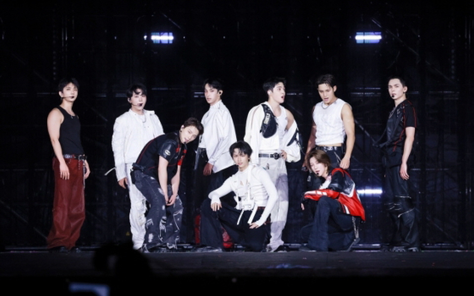 SEVENTEEN、シンガポールのランドマークをジャック！大規模ファンイベント開催