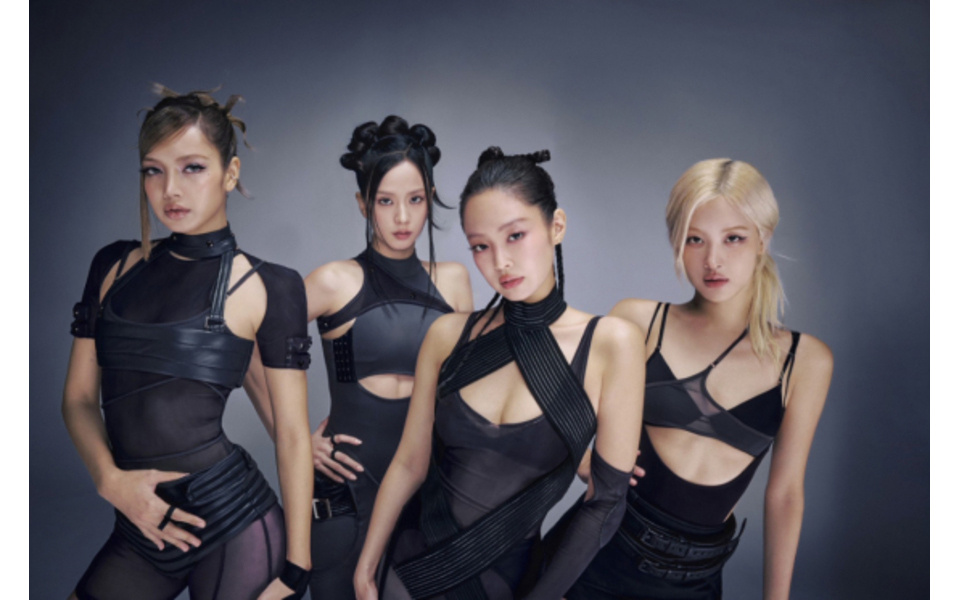「BLACKPINKデビュー10周年…ファンダムを失望させたYGの残念な企画力