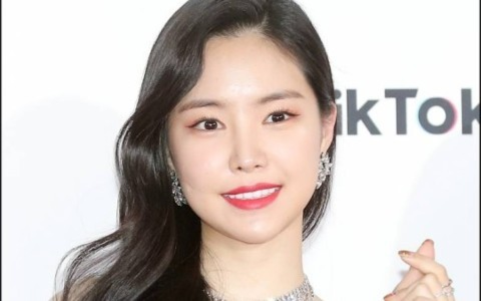 YGと契約を結んだApinkソン・ナウン、本格的に女優の道へ