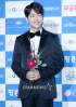 SHINeeオンユ “右足首負傷"、「骨には異常なし」
