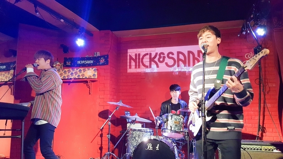 NICK&SAMMY、2週間の初来日ライブがスタート！