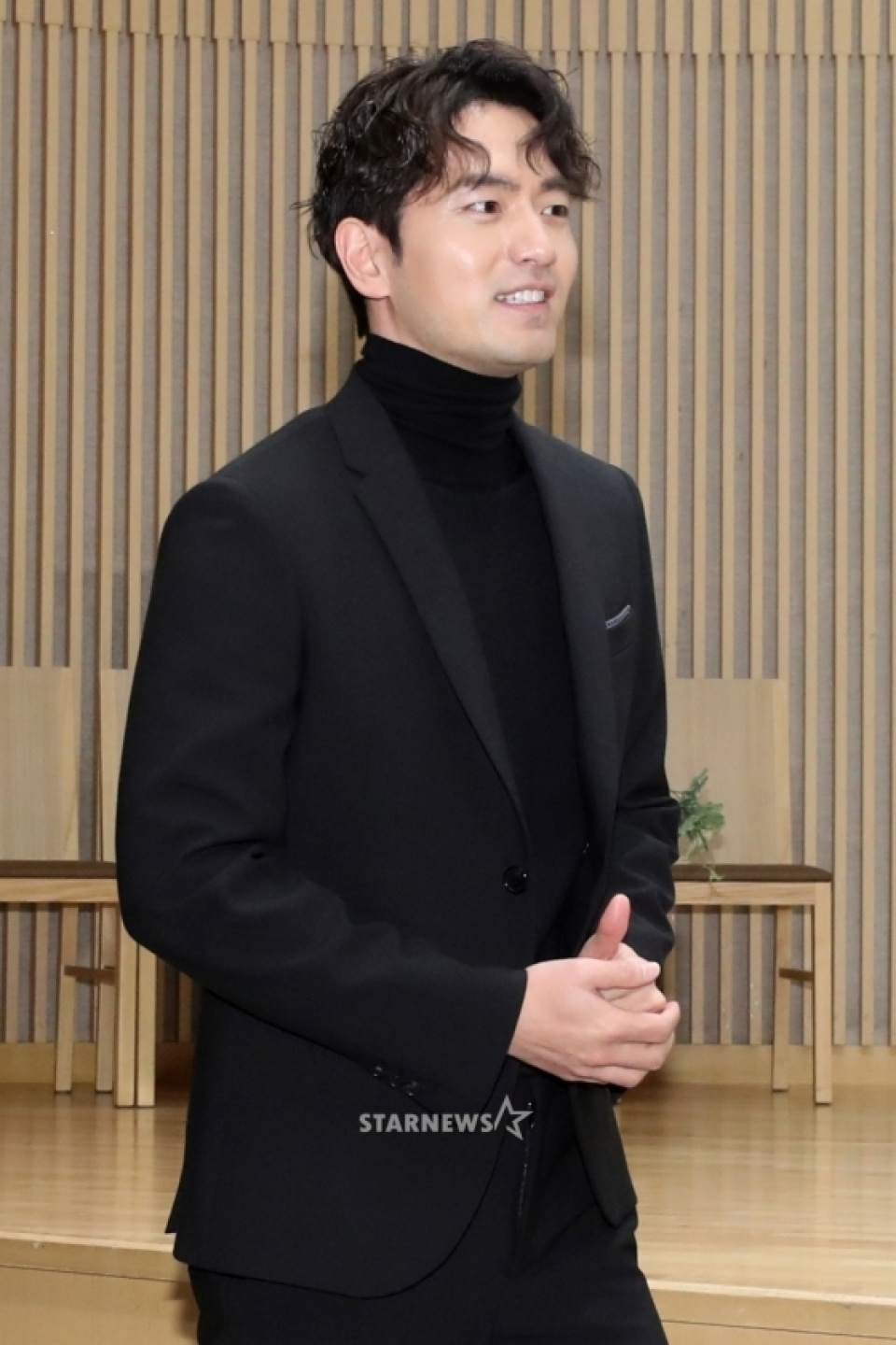 イ・ジヌク、“あの騒動”から1年半ぶりの復帰 韓流ニュース 韓流大好き!