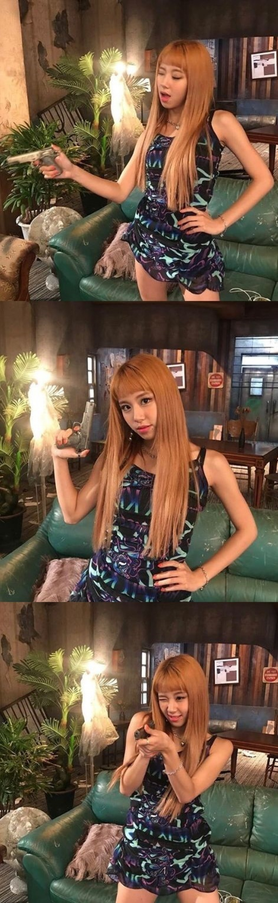 TWICE チェヨン　タンクトップ r.580x0