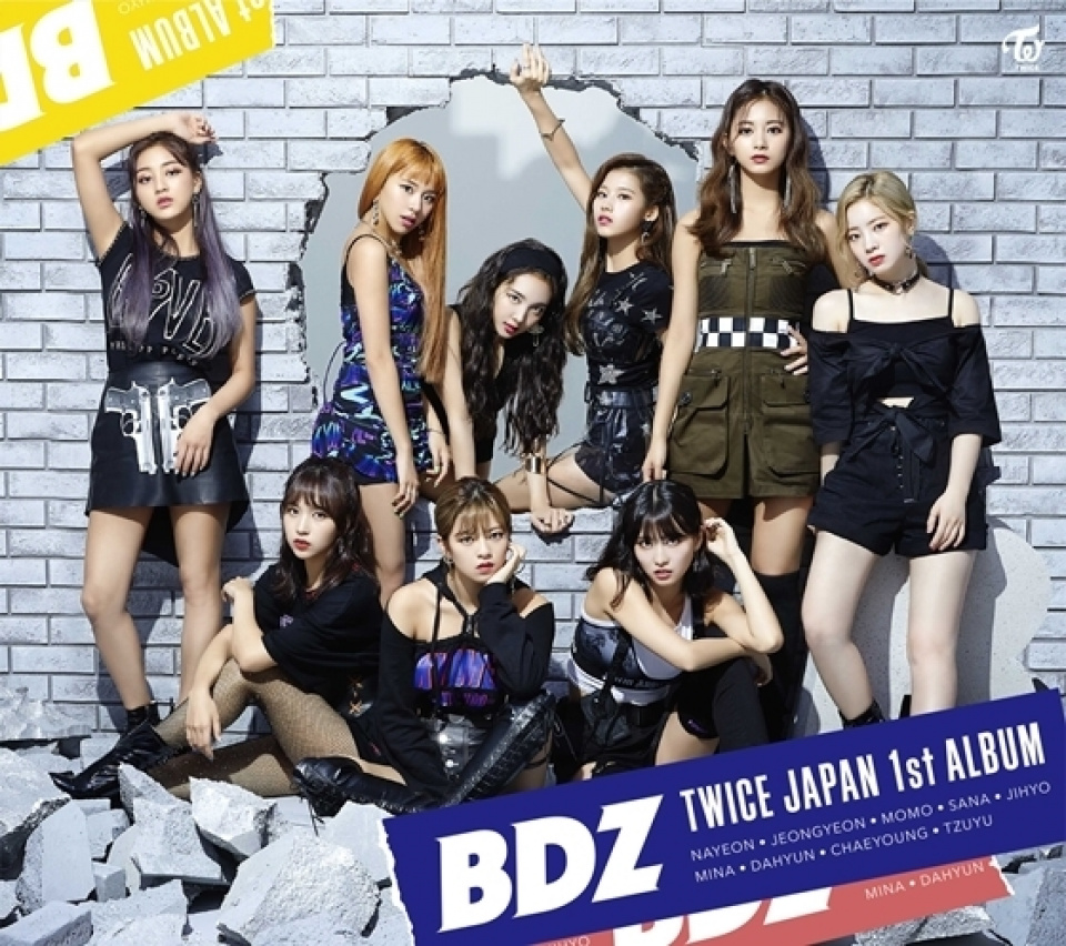  TWICE、日本1stアルバム『BDZ』で5連続プラチナ認定