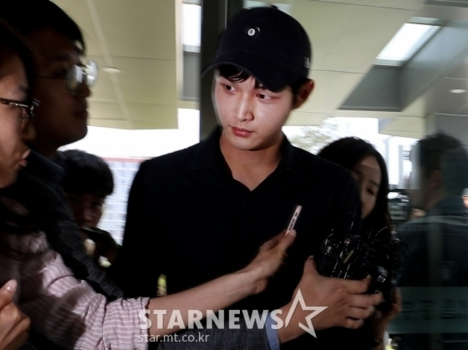 イ・ソウォン、裁判を終え「どんな判決も受け入れる」