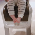 チャ・イェリョン、可愛らしい娘の足を公開