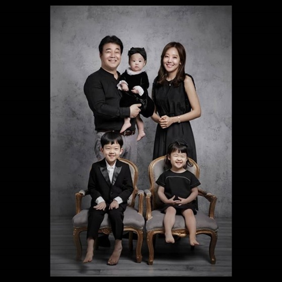 ソ・ユジン、団欒な家族写真を公開