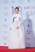 キム・ソヒョン、美しい韓服姿で国務総理表彰を受賞