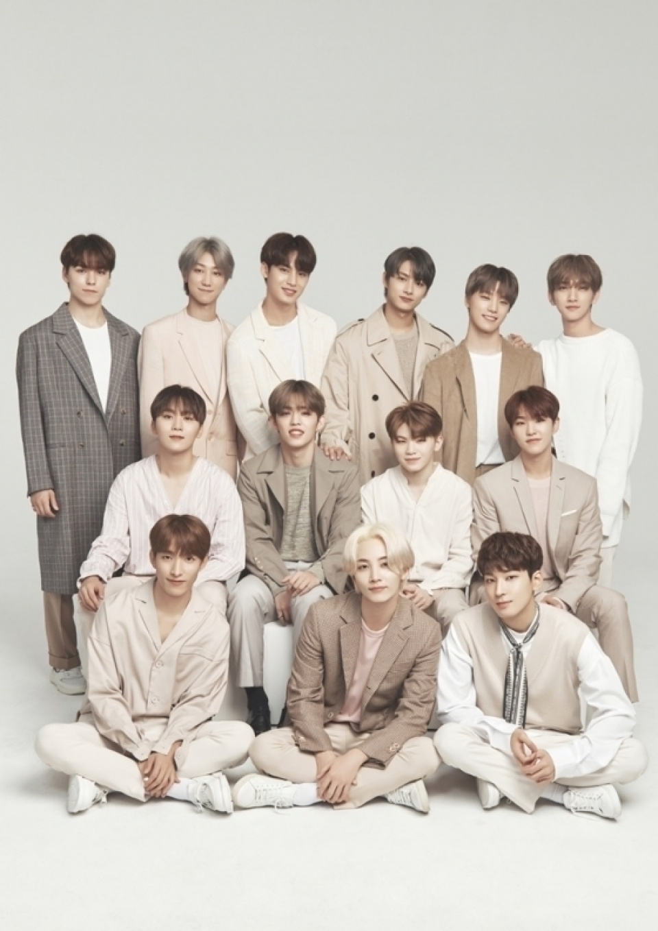 SEVENTEEN、来年5月から3大ドームツアー開催