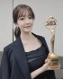 チョン・インソン、『2019 SBS芸能大賞』新人賞受賞「一生懸命頑張ります」
