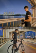 アン・ボヒョン、ロードバイクで漢江の橋をサイクリング