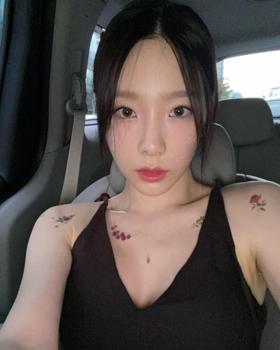 少女時代テヨン 清純 セクシー 胸の谷間にtatooまで見せた自撮り 韓流ニュース 韓流大好き