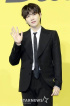 防弾少年団SUGA、新型コロナ感染後の近況…「大丈夫」