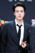 BTS JIN、指を負傷…縫合手術「しばらく回復に専念」