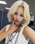 (G)I-DLE ソヨン、マリリン・モンロー似のビジュアルを披露