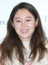 コン・ヒョジン、結婚後初の公の場…幸せな笑顔に注目