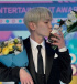 SHINee Key、「MBC放送芸能大賞」トロフィー認証ショット公開