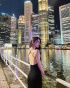 ソル・ハユン、シンガポールの夜景をバックにポーズ