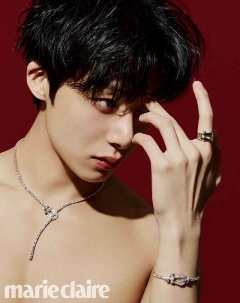 MONSTA X ヒョンウォン、「marie claire」のグラビア写真公開