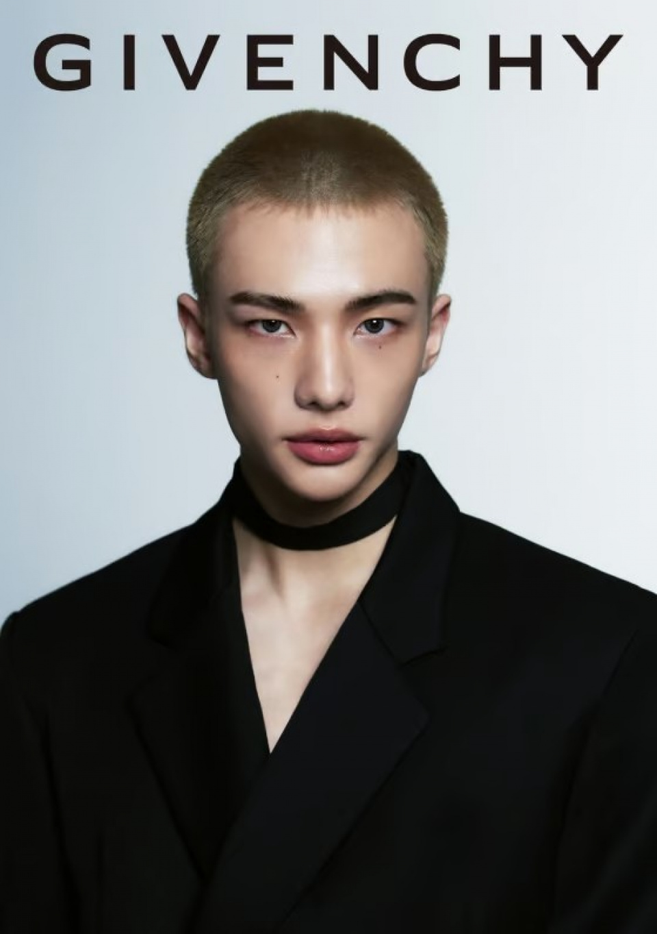 straykids ヒョンジン GIVENCHY ミニパウダー straykids ヒョンジン GIVENCHY ミニパウダー - メルカリ