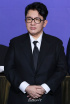 HYBEパン・シヒョク、不正取引疑惑の捜査本格化…家宅捜査開始
