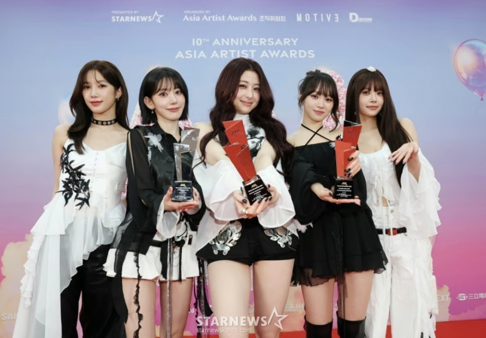 LE SSERAFIM、AAA 2025で大賞含む3冠「同じ目的地へ向かえることが祝福