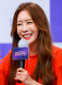韓国女優キム・ジョンウン、香港で出会った夫との恋愛秘話「1カ月でプロポーズ」