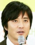 チョン・ジュノ、「デビュー当初巨大なバック説に苦しみ」