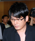 故パク・ヨンハさんの斎場を訪れた歌手シン・スンフン