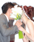 オム・テウン&チョン・リョウォン、制作発表会で結婚式!熱いキスまで