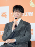 (未公開写真)映画『大家族』制作発表会