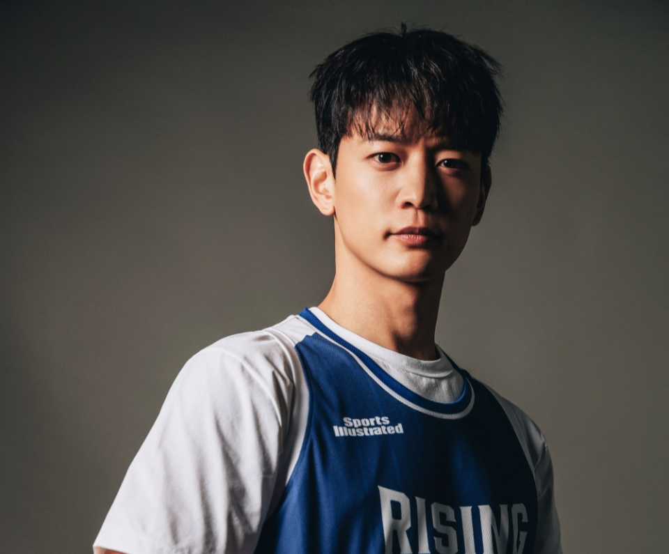 “万能スポーツアイドル”SHINeeミンホ、SBS新バスケ番組でキャプテン就任「バスケブームをもう一度」