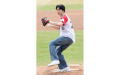 NCTのジャニー、プロ野球LGツインズのホームゲームで勝利祈願の始球