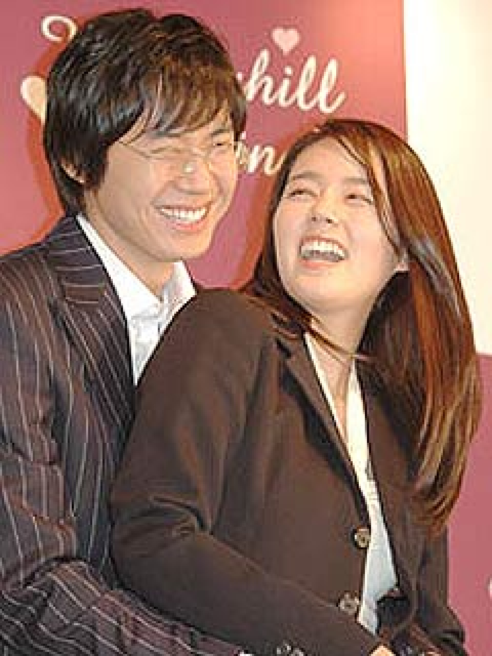 結婚記者会見(ヨン・ジョンフン)