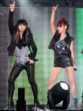 「2010 慶州 韓流ドリームコンサート」(コンサート)2NE1(2)